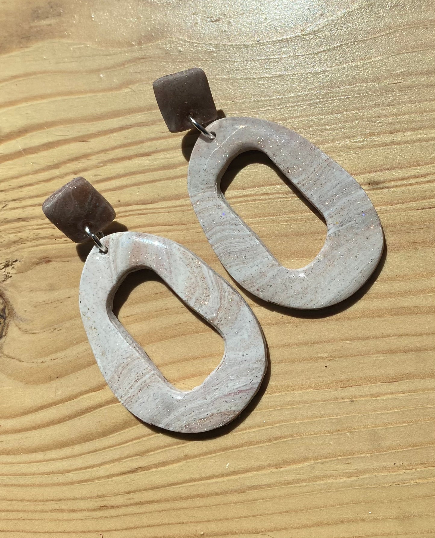 Shifting Sands Large Dangles