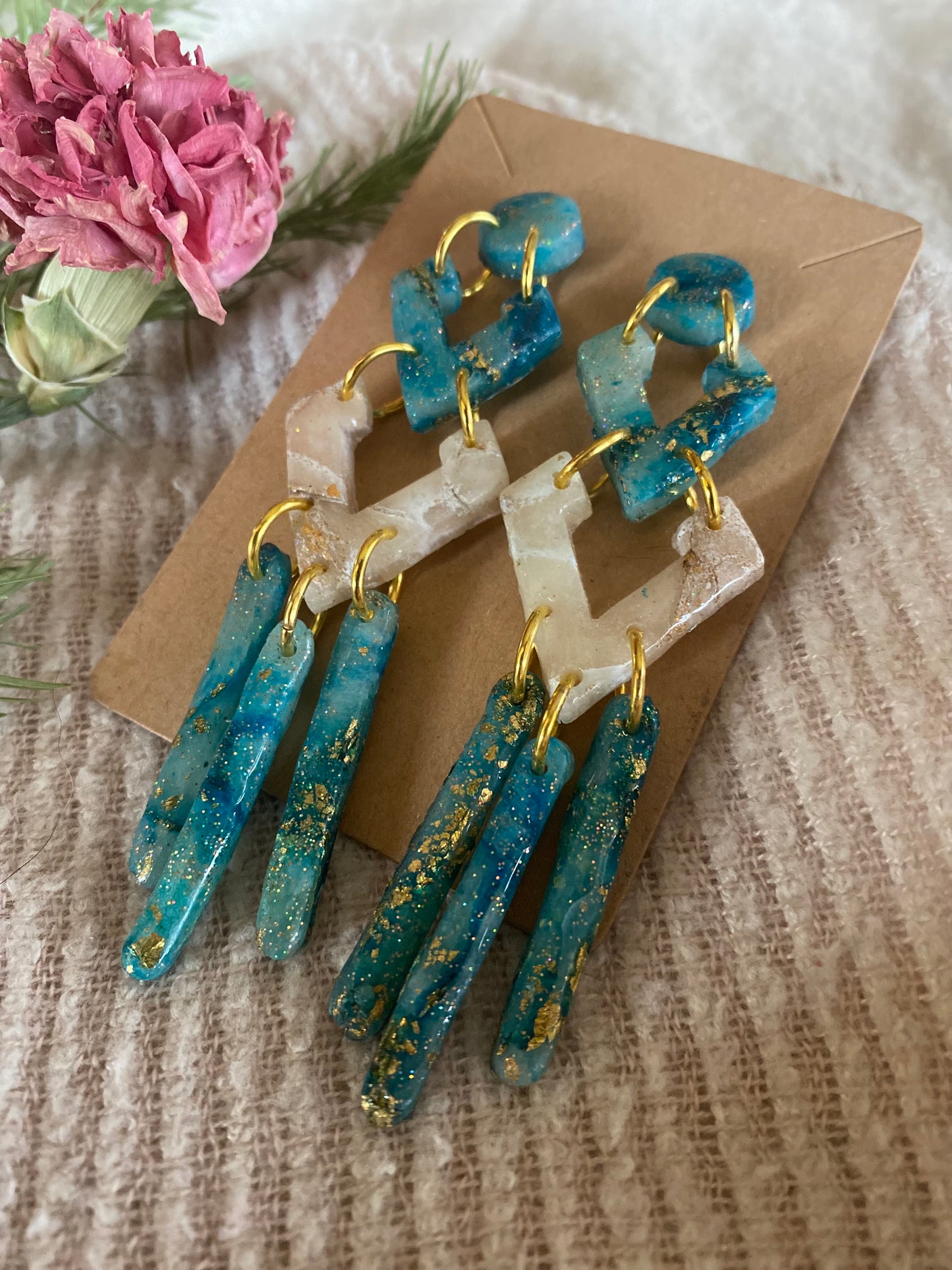 Geometric Dangles